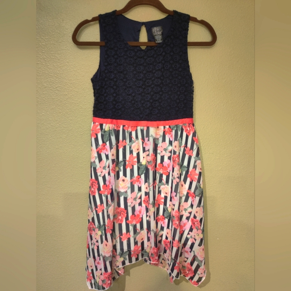 Girls Pink & Violet Floral Garden Dress size 14/16 (Pd $68)